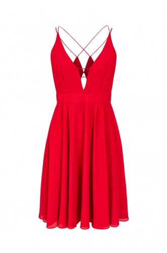 Krótka, czerwona sukienka